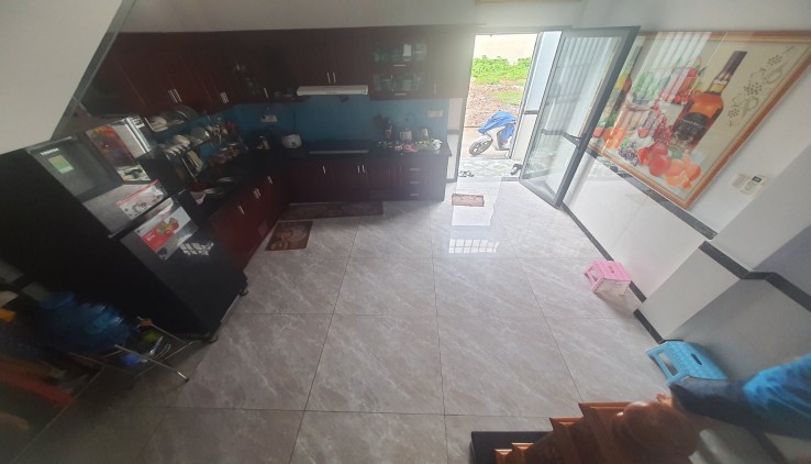 Bán nhà trệt lầu Kiên cố  TL15  An Phú Đông Dt 60m HXH