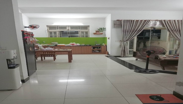 Nhà 130m2 , giá giảm chào sâu sau tết, có sân để xe ô tô, trung tâm Cẩm Lệ, giá rẻ