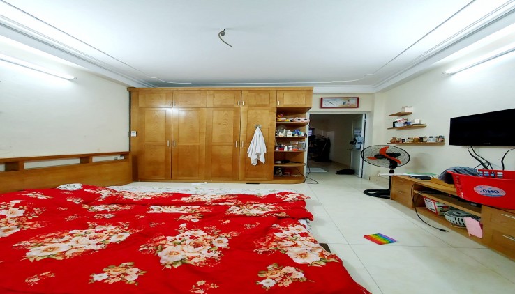 Bán nhà 3 tầng, Lâm Du, Long Biên.ngõ THÔNG, ÔTÔ, 3 THOÁNG. 35m2. giá hơn 3 tỷ. LH 0983311014