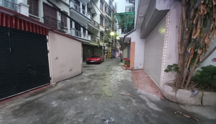 Bán nhà đường Láng, 2 mặt thoáng, oto vào nhà, 50m ra phố chính, khu Vip dân trí đỉnh, giá ngon 45m2, MT 4m giá 7.9 tỷ