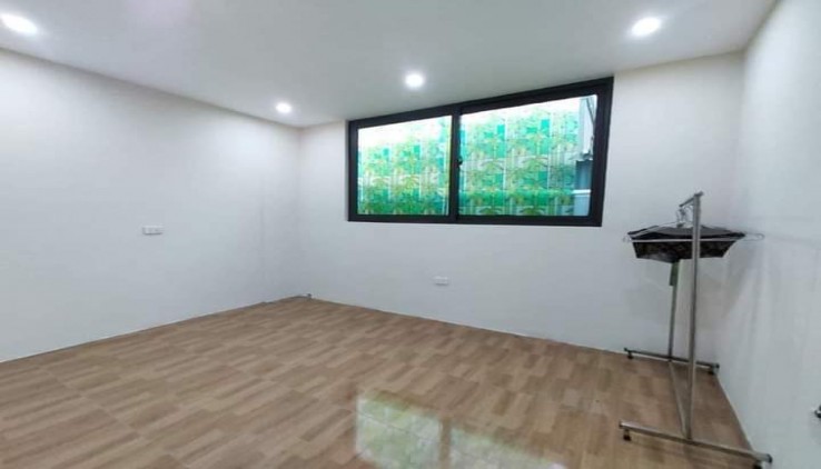 Bán gấp Khu nhà cao tầng, an ninh, văn minh.  SHR Chính chủ.