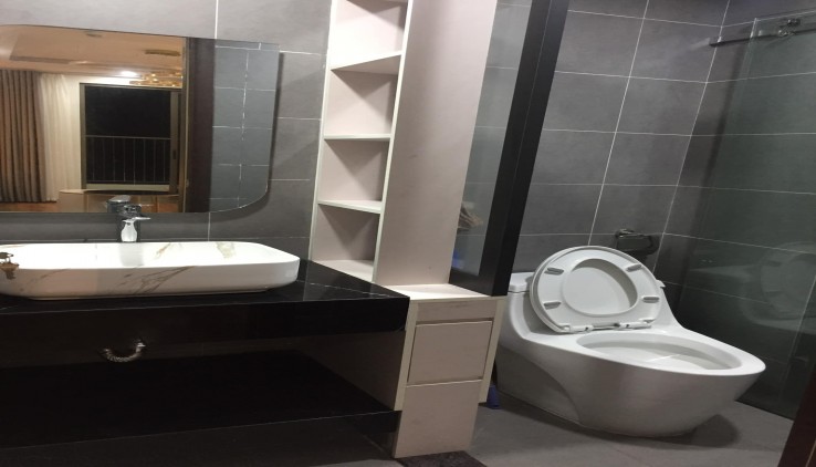 Cần Tiền bán gấp căn hộ 2 Ngủ Giá 1 Tỷ tại chung cư VCI Vĩnh Yên.
