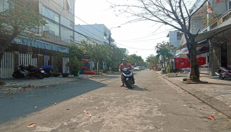 Nhà mặt tiền ngay Bến Xe, Vừa ở và kinh doanh, vừa cho thuê với dòng tiền ổn định