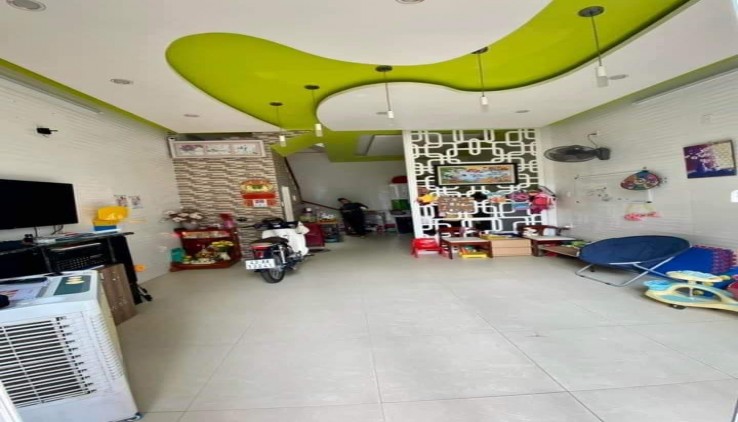 Nhà kiệt Hà Huy Tập, cạnh đường chính, giá nhỉnh 2 tỷ
