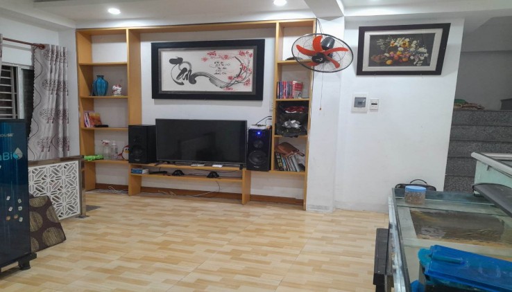 Nhà mặt tiền Nguyễn Phước Nguyên, giá chỉ hơn 3 tỷ X