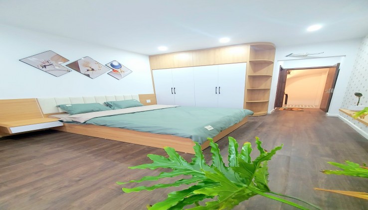 Bán nhà ngọc thuỵ long biên, nhà mới, ngõ rộng, oto đỗ cửa, 50m2, 5 tầng , giá 4.8 tỷ.