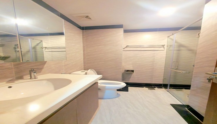 Bán nhà ngọc thuỵ long biên, nhà mới, ngõ rộng, oto đỗ cửa, 50m2, 5 tầng , giá 4.8 tỷ.