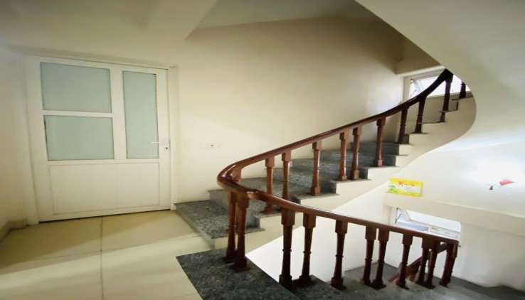 Bán nhà riêng Hồng Mai dưới 2 tỷ nhà 5 tầng mới ở luôn, chỉ 1.5 tỷ