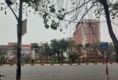 Bán 650m2 mặt phố Hoàng Quốc Việt Nghĩa Tân Cầu Giấy nhỉnh 300 triêu/m2.