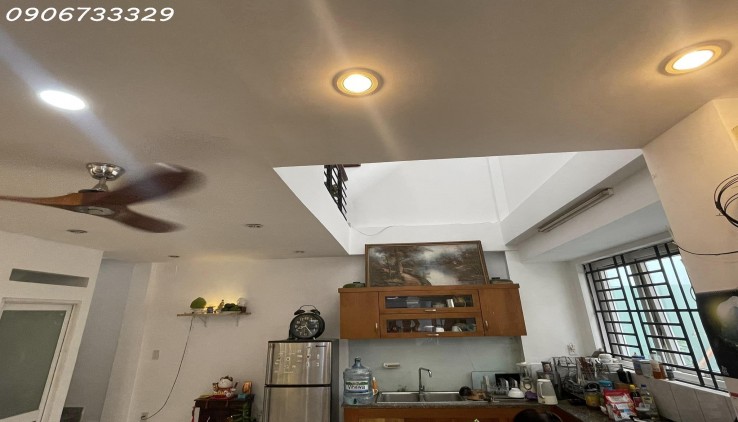 Bán đất tặng nhà 2 tầng 9.2x9.5m ngay chợ Tân Mỹ Q7 chỉ 10 tỷ