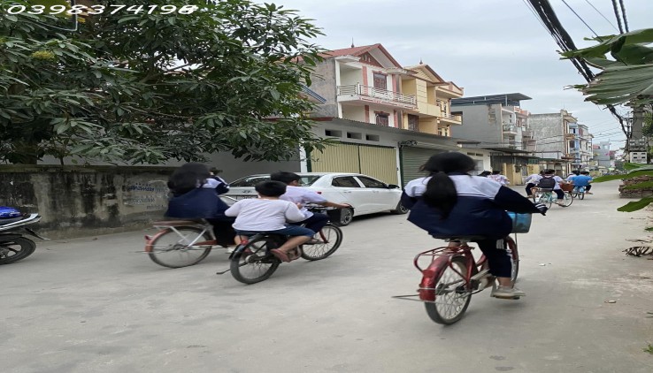 Sáp Mai, Võng La ngõ mặt đường trải nhựa liên xã thông ô tô