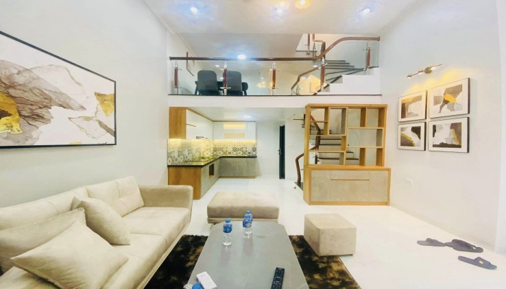 BÁN NHÀ PHỐ HOÀNG ĐẠO THÀNH, 40M 5T 5M, GIÁ HƠN 8.7  TỶ CÓ TL