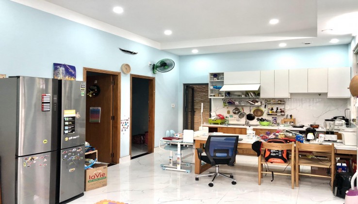 Chỉ 4.7 tỷ nhà diện tích 254 mét Hẻm xe tải chợ đầu mối Gọi: 0931972686