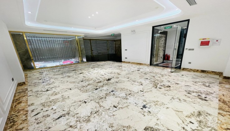 Bán căn góc phố Ngụy Như Kon Tum, phân lô vỉa hè ô tô tránh, DT 90m2 x 9 tầng, MT8m.