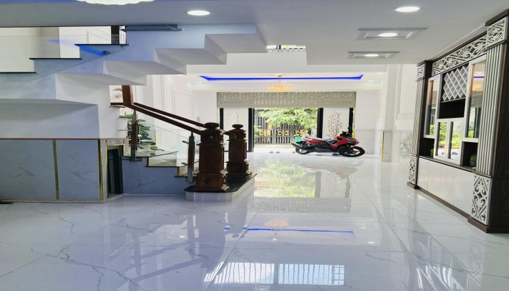 Ngợp nhà!!! chỉ 3,3 tỷ Gọi: 0931972686 Thái Thị Giữ Bà Điểm 5x20 4 tầng
