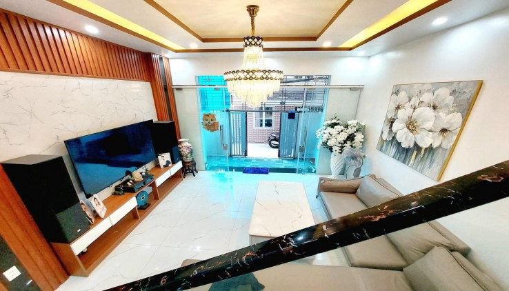 BÁN NHÀ THIÊN LÔI CHỢ ĐÔN NỘI THẤT ĐẸP GIÁ RE.