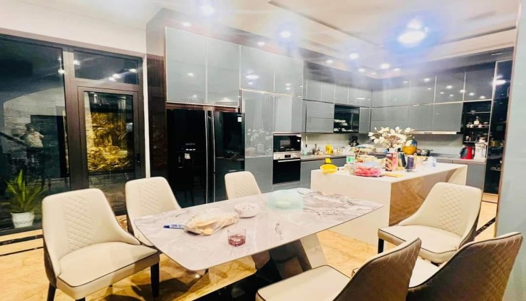 BÁN GẤP ! BIỆT THỤ VIP PHỐ VỌNG - QUẬN HAI BÀ TRƯNG. 126M X 4T. GIÁ HƠN 30 TỶ