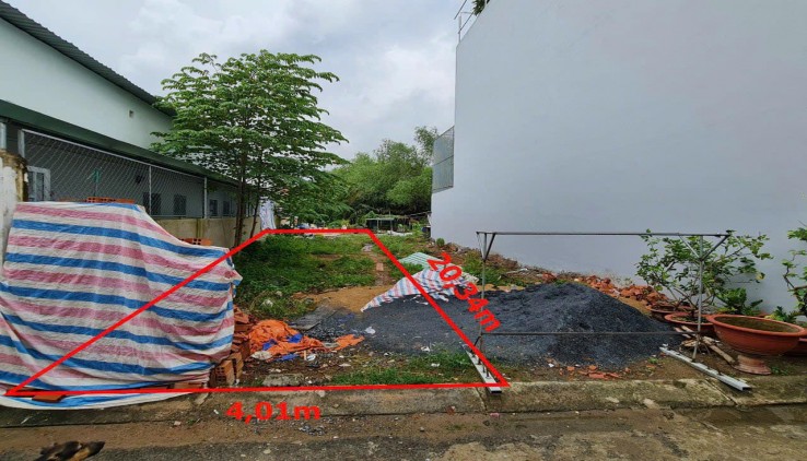 Bán đát Long Phước 81m hiện hữu,sổ riêng,Giá 2.6 tỷ 0933660119