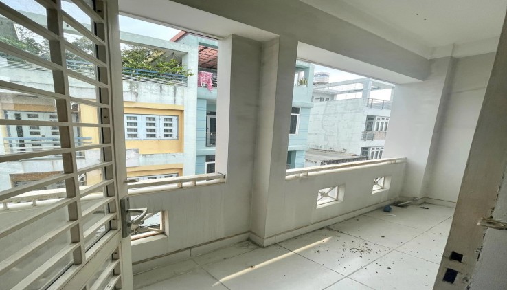 Nguyễn Gia Trí 67m2, 4.2 x 15.5,  6.99 tỷ. Bình Thạnh.Hẻm xe hơi