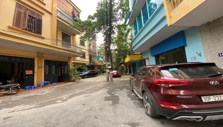 40m Mặt Tiền 4.5m Nhỉnh 10 Tỷ Phân Lô Ô Tô Chạy Vòng Quanh Phố Hoàng Quốc Việt Cầu Giấy. Nhà Chủ Tự Xây Kiên Cố. Cạch Trường Đại Học Điện Lực. Khu Dân Trí Cao. Chủ Cần Bán Nhanh. 5563