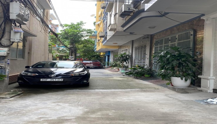 40m Mặt Tiền 4.5m Nhỉnh 10 Tỷ Phân Lô Ô Tô Chạy Vòng Quanh Phố Hoàng Quốc Việt Cầu Giấy. Nhà Chủ Tự Xây Kiên Cố. Cạch Trường Đại Học Điện Lực. Khu Dân Trí Cao. Chủ Cần Bán Nhanh. 5563