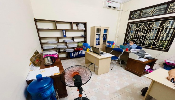 Bán Nhà Phố Trần Duy Hưng Quận Cầu Giấy. 65m Mặt Tiền 6.7m Nhỉnh 13 Tỷ. Cam Kết Ảnh Thật Mô Tả Chính Xác. Chủ Thiện Chí Bán. Giá Chốt Linh Hoạt. 1154