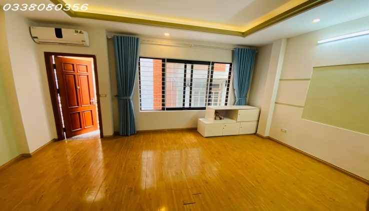 Bán nhà phố Nguyên Hồng, ngõ ô tô, DT50m2, MT4m. 10 tỷ.