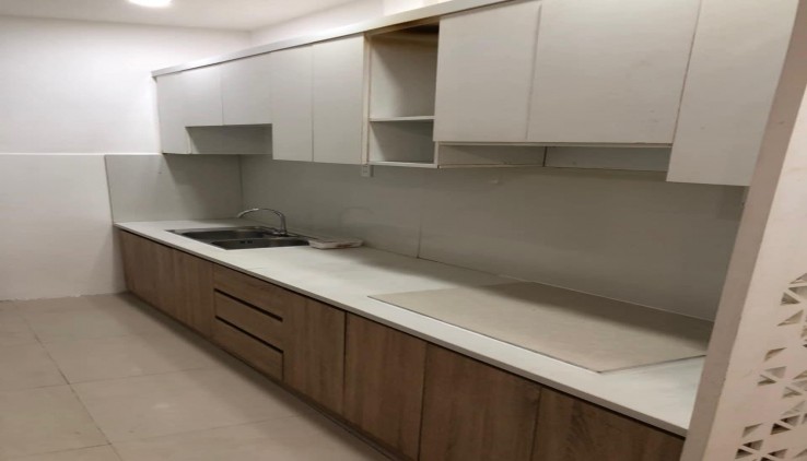 Bán nhà Nguyễn Thiện Thuật, Q3, 4 tầng, 3,6 x 9m, sổ vuông vức, giá 5,7 tỉ