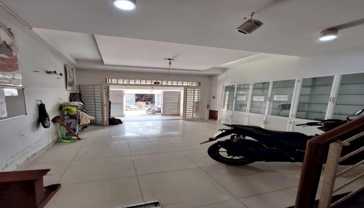 ĐƯỜNG SỐ 10 QUẬN 7 - NHÀ 3 TẦNG- 4x19M - XE HƠI NGỦ NHÀ - 5 PHÒNG NGỦ - CHỈ 10.5 TỶ