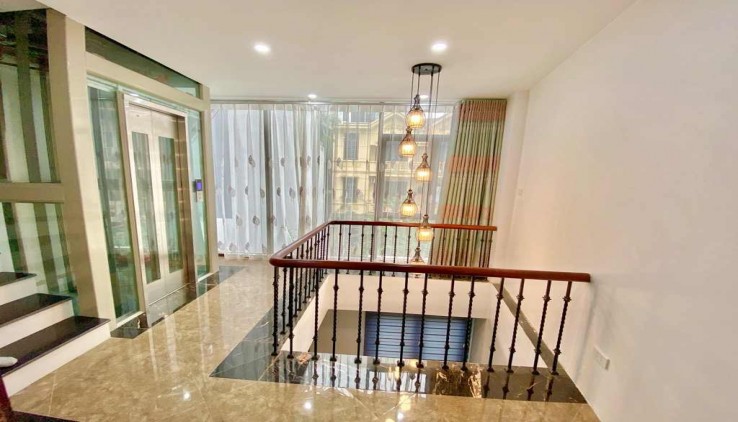 SIÊU PHẨM NHÀ ĐẸP, PHÔ XUÂN LA ,TÂY HỒ ,5 TẦNG THANG MÁY , 2 MẶT THOÁNG GẦN TÂY HỒ , NGÕ THÔNG TỨ TUNG , ( GIÁ 7 TỶ )