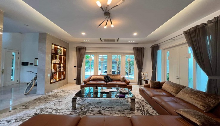 Biệt Thư Long Lanh Văn Quán, Hà Đông, 2002m2, Lô góc, view vườn hoa, nội thất đẳng cấp