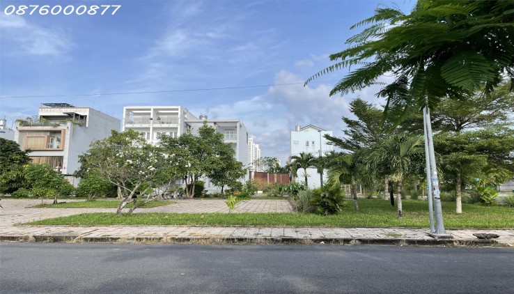 Bán đất Lê Văn Lương Nhà Bè. DT 7m x 20m giá chỉ 5X triệu/m2, đường 12m tiện ích công viên