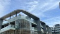 Shophouse 3 tầng 6x28 thiết kế hiện đại full kính tầm view panorama trực diện biển.