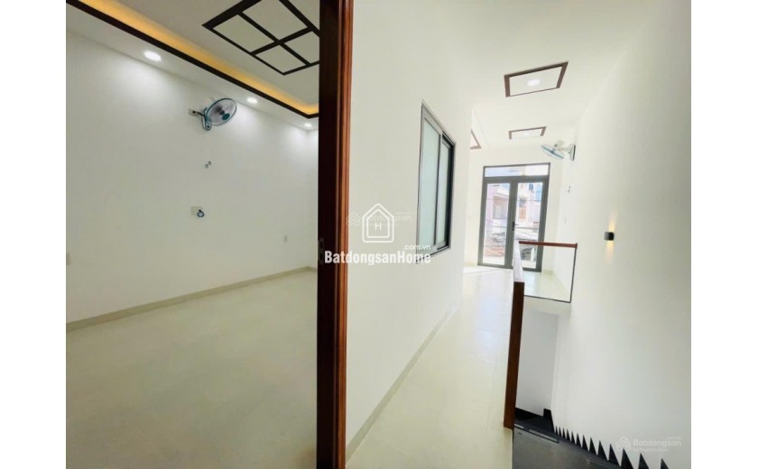 Nhà 2 tầng đường 2/4, Phường Vạn Thạnh, Nha Trang đất ở đô thị 63.9m2, ngang 5.3m giá tốt nhất KV