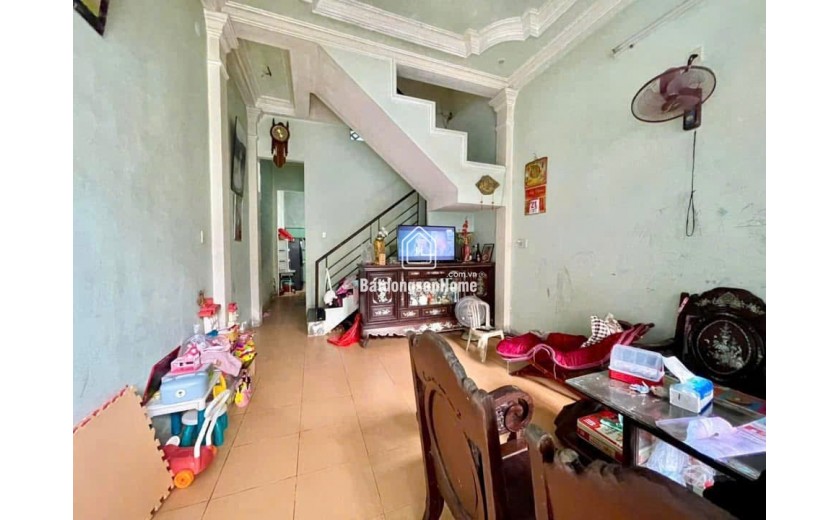 Bán nhà 2 tầng kiệt xe ba gác Nguyễn Huệ sát mặt tiền - Gần Hai Bà Trưng , Vĩnh Ninh , TP Huế ✅