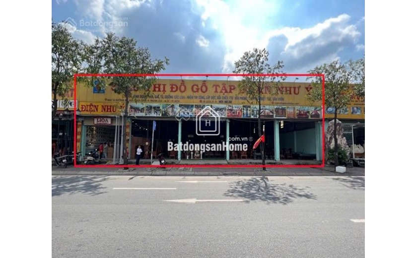Chủ cần bán đất mặt tiền đường Hà Huy Giáp - Phường Thạnh Lộc tổng diện tích 3.400m2 giá 224 tỷ.