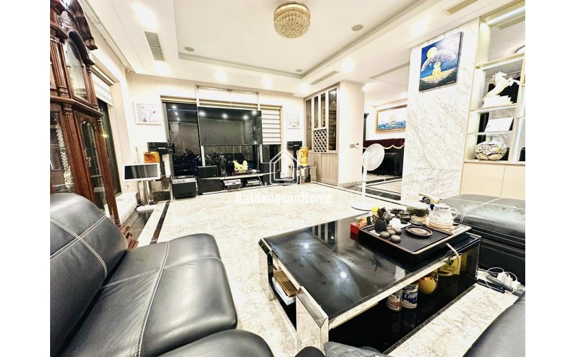 Bán nhà mặt phố Ngô Thì Nhậm, 210m2, mặt tiền 7m, 155 tỷ, kinh doanh cực đỉnh