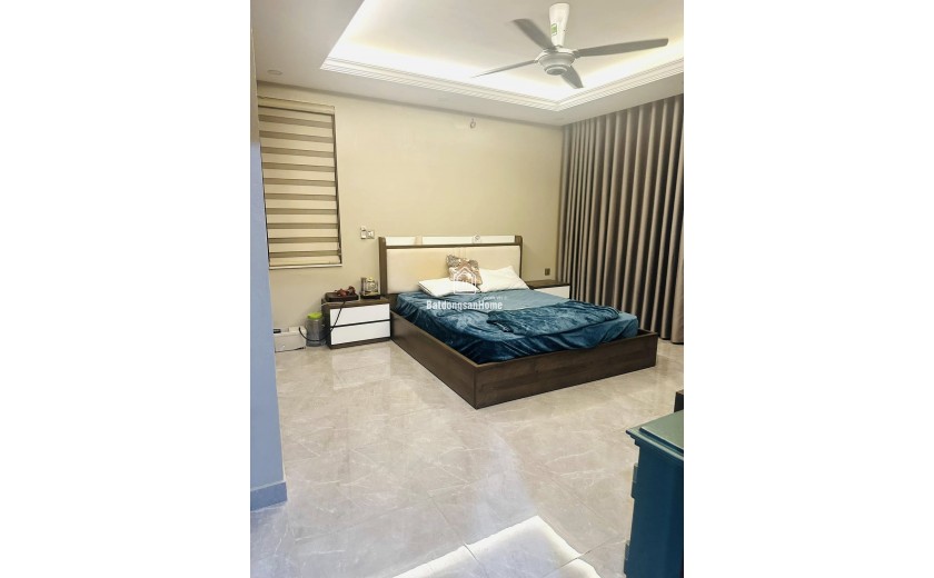Bán nhà mặt phố Ngô Thì Nhậm, 210m2, mặt tiền 7m, 155 tỷ, kinh doanh cực đỉnh