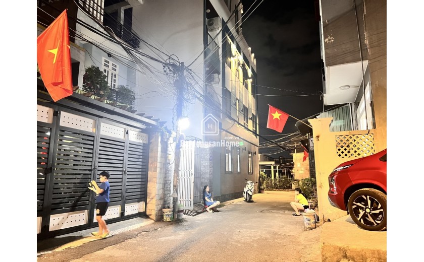 Bán nhà 2 Tầng, Bình Thọ,đường ô tô 7 chỗ,cách Võ Văn Ngân vài chục mét