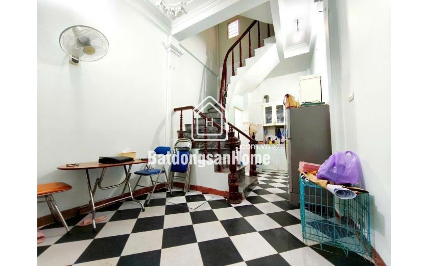 Cơ hội hiếm: Nhà 24m², 3 phòng ngủ, Nguyễn Chính, Tân Mai chỉ 3.8 tỷ