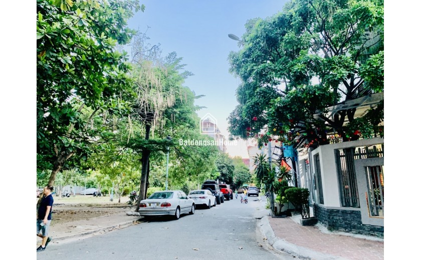 5x24m KDC Nam Long Q7 - 4 tầng mới đẹp - view công viên - giá 16.79 tỷ