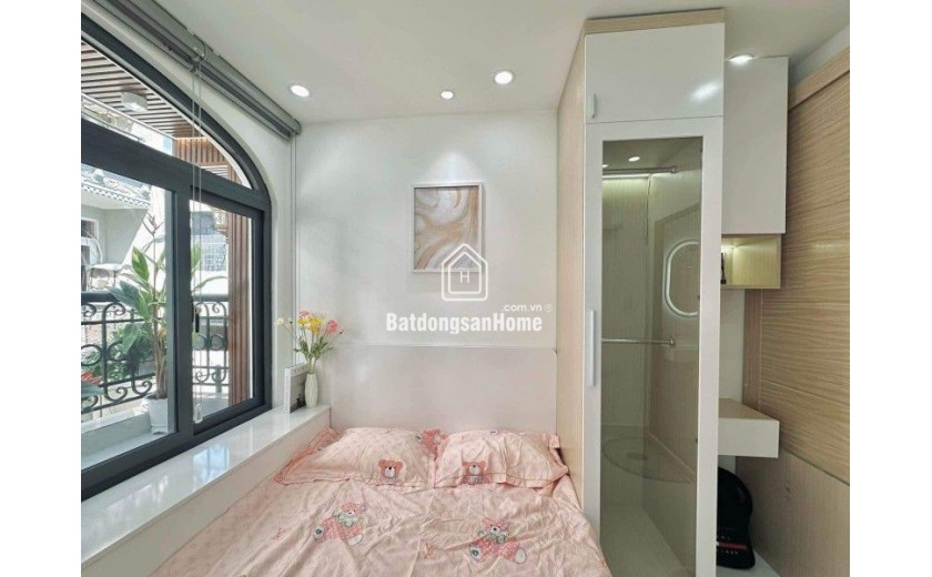 SIÊU PHẨM - NHÀ ĐẸP 3 TẦNG FULL NỘI THẤT - MẶT TIỀN P17, PHÚ NHUẬN - Ô TÔ TỚI NHÀ - 4 TỶ.