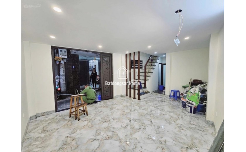 Bán nhà 52 Mỹ Đình, DT 34m2, 6T thang máy, chỉ hơn 7 tỷ. Ngõ rộng 3m, tặng full nội thất