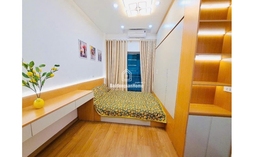 Nhà đẹp 5 tầng, 3PN, Hoàng Mai, 28m², nội thất cao cấp, chỉ 5.5 tỷ
