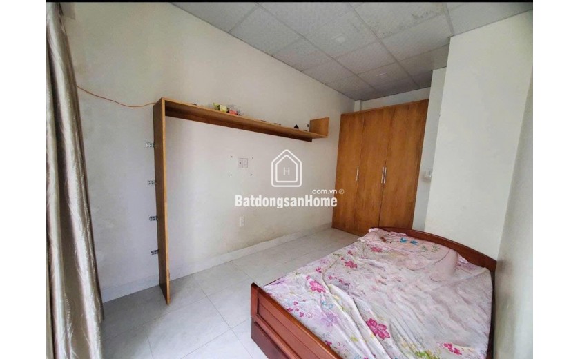 Bán Nhà 3 Tầng Hẻm Lê Hồng Phong, Nha Trang
Diện tích: 20.7m² - Giá: 1.6 Tỷ