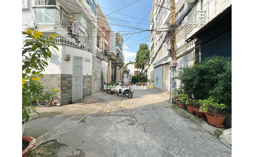 Bán 240m2 đất Cổ Nhuế, ô tô đỗ cửa, ngõ thông, có thể phân lô, giá 27.9 tỷ