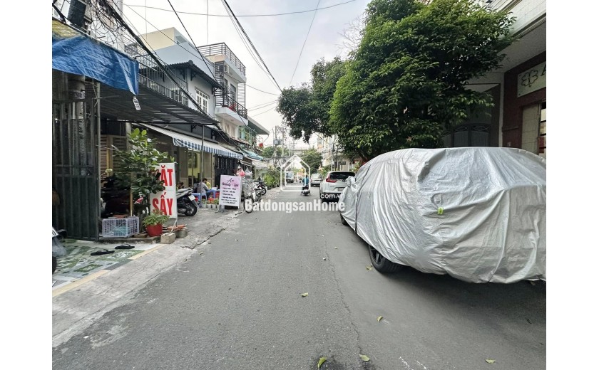 Bán 240m2 đất Cổ Nhuế, ô tô đỗ cửa, ngõ thông, có thể phân lô, giá 27.9 tỷ