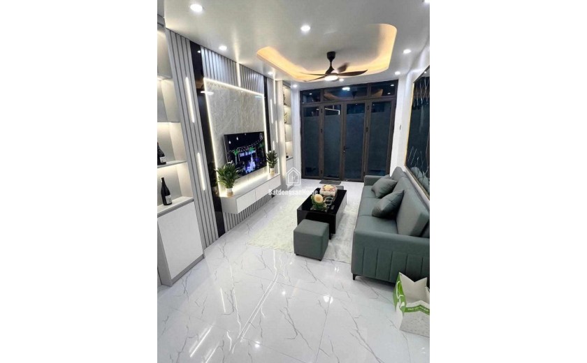 HÀNG HIẾM! ĐỐNG ĐA, NHÀ SIÊU ĐẸP, 4 NGỦ, NGÕ TOÀN THẮNG: 40M, 4T, GIÁ CHÀO 6.6 TỶ