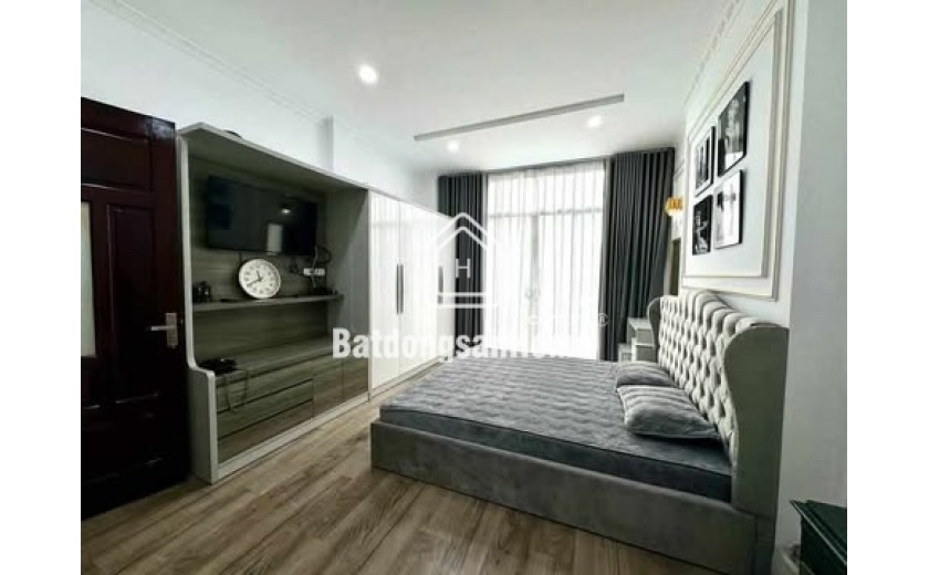 CỰC HIẾM! MẶT PHỐ TRẦN KHÁT CHÂN - HAI BÀ TRƯNG, NGAY NGÃ 4 PHỐ HUẾ : 32M, 5T, MT: 4M