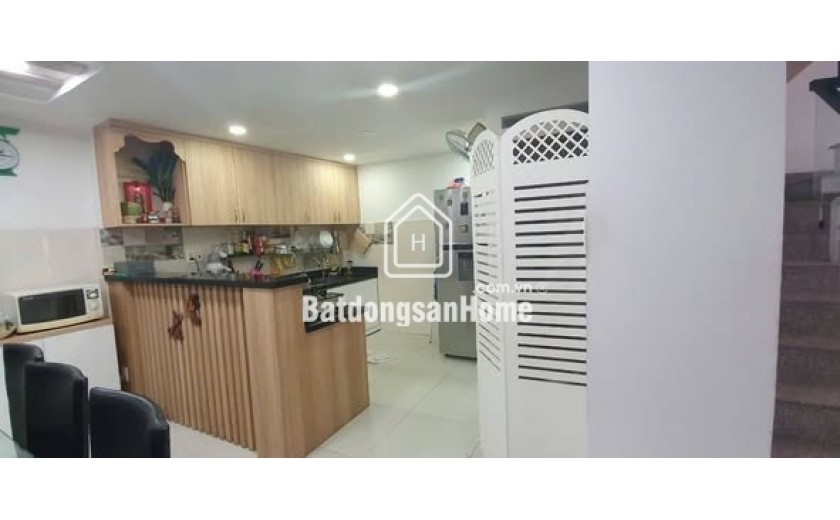 Nhà Đường Hoà Hưng Phường 13 Quận 10.